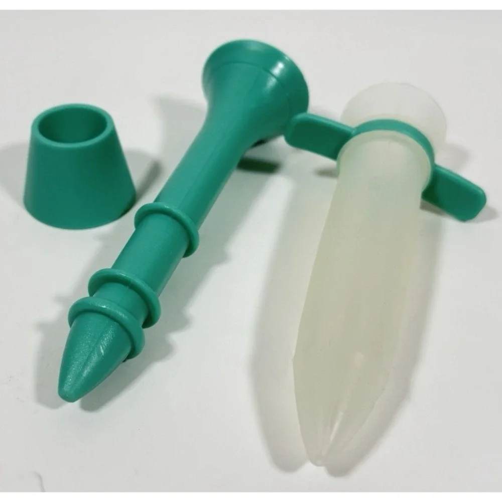 Pampered Chef Chocolate Drizzler Kitchen Tool Teal 1458 Decorating Plunger